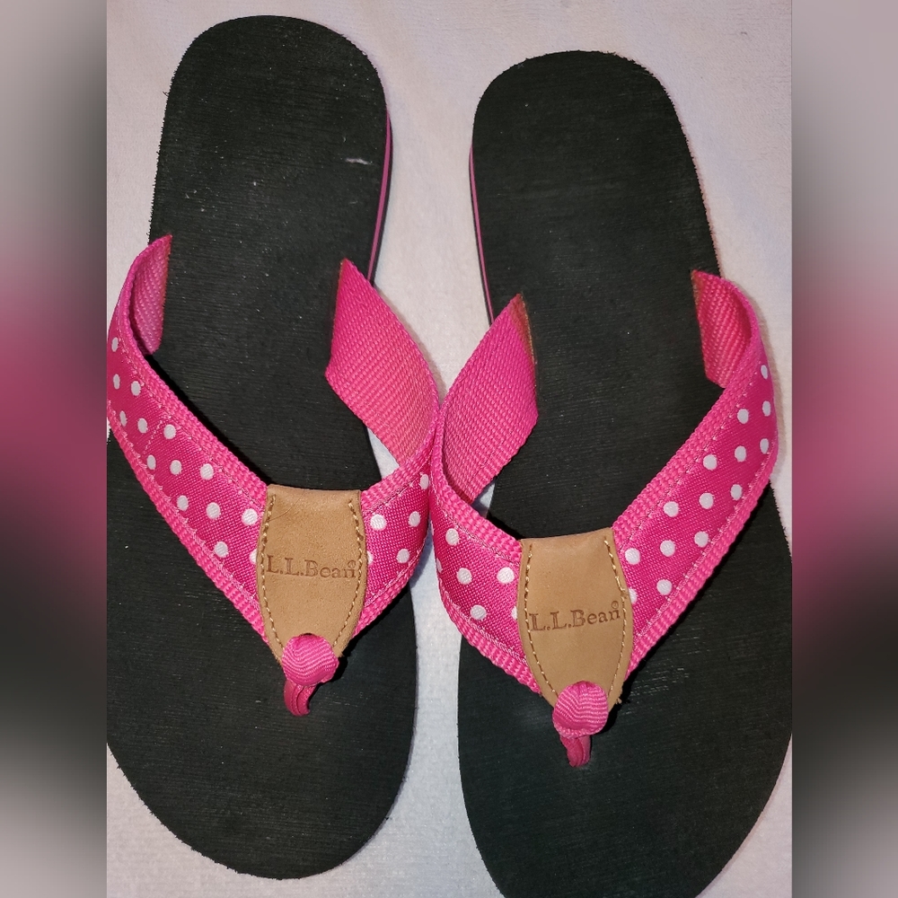 LL Bean flip flops